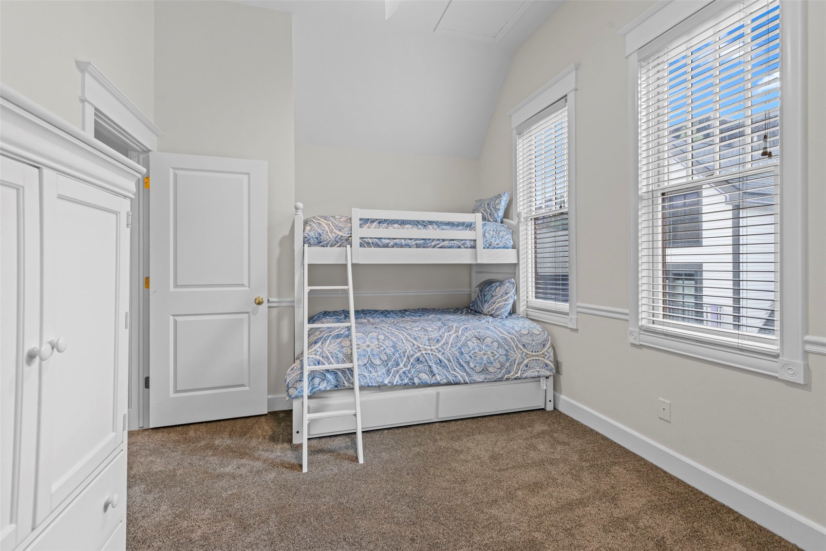 304 N Main Street H1 Property Photo 29