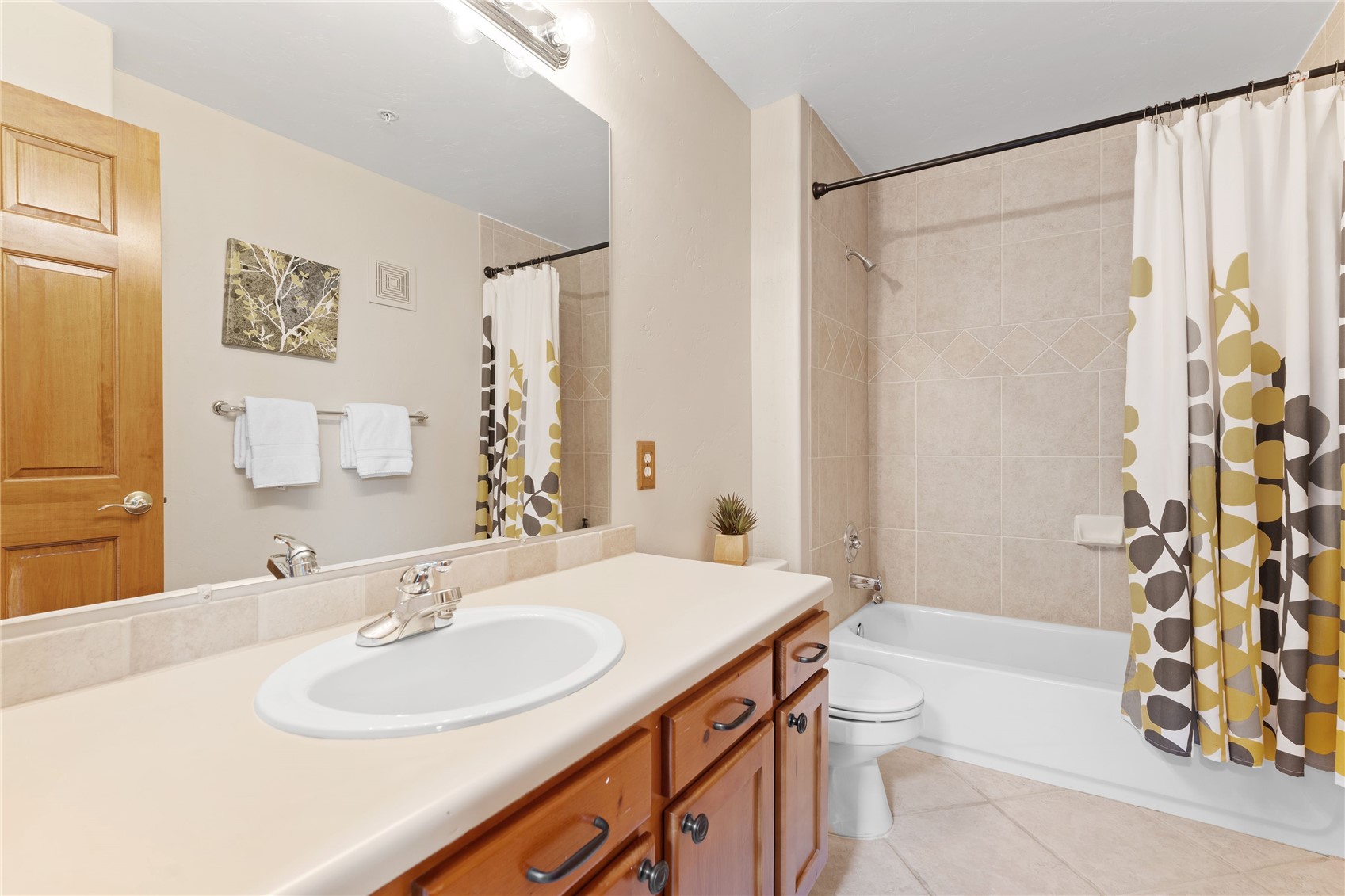 4040 Silverheels Drive 24 Property Photo 21