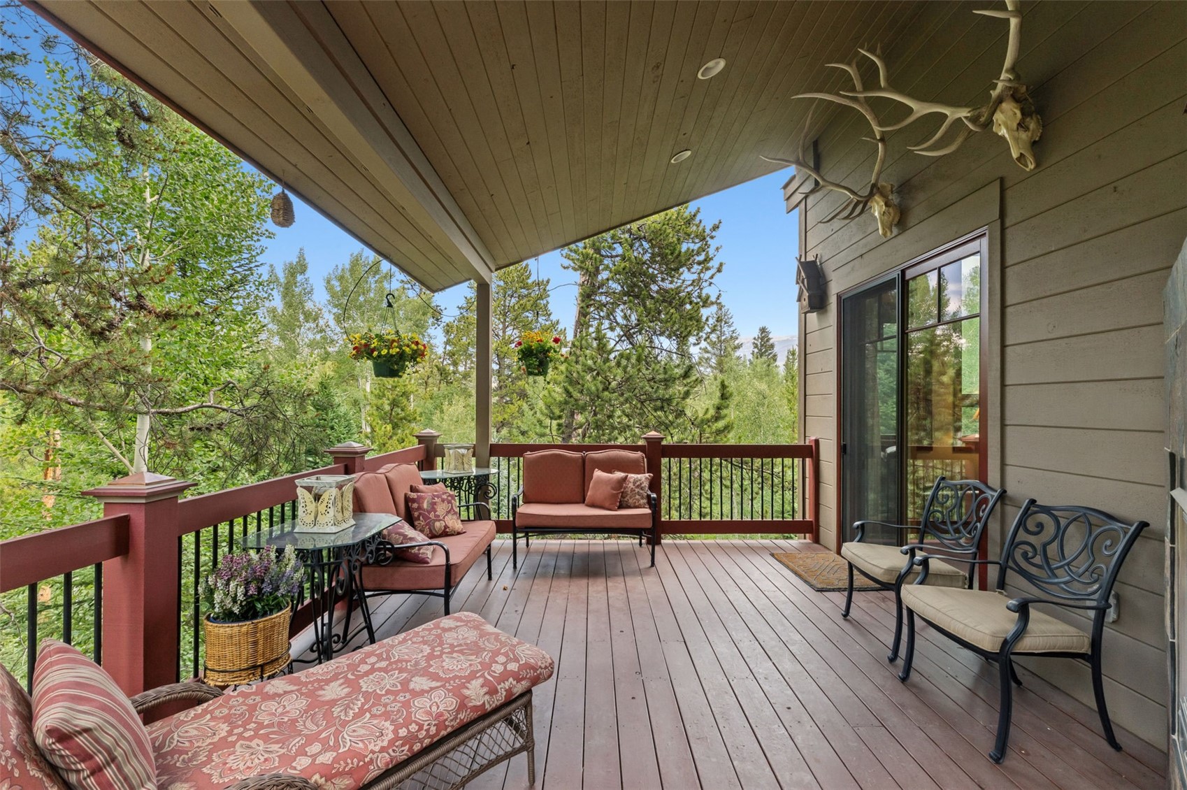 2050 Currant Way Property Photo 13