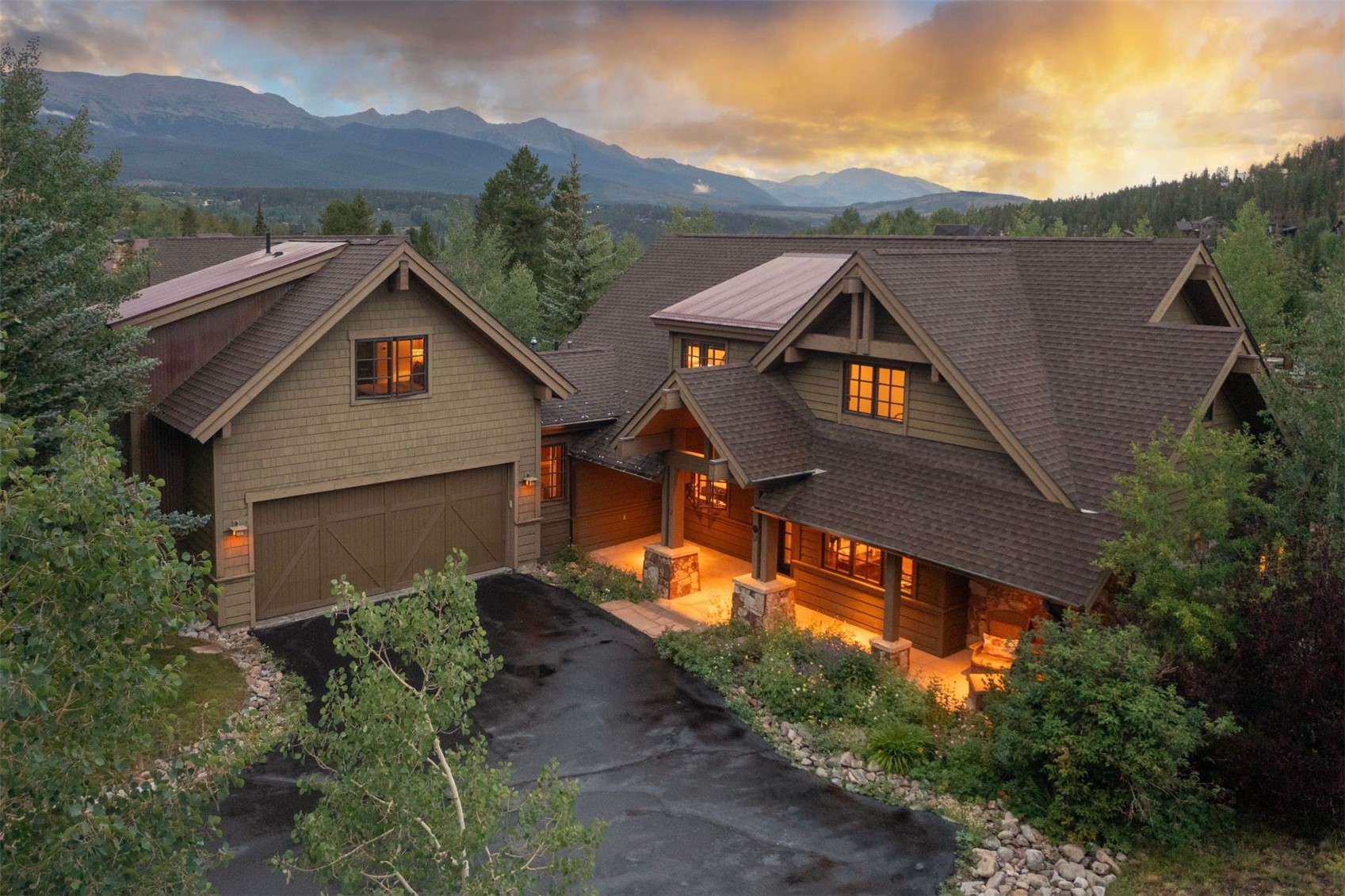 201 Corkscrew Drive Property Photo 1
