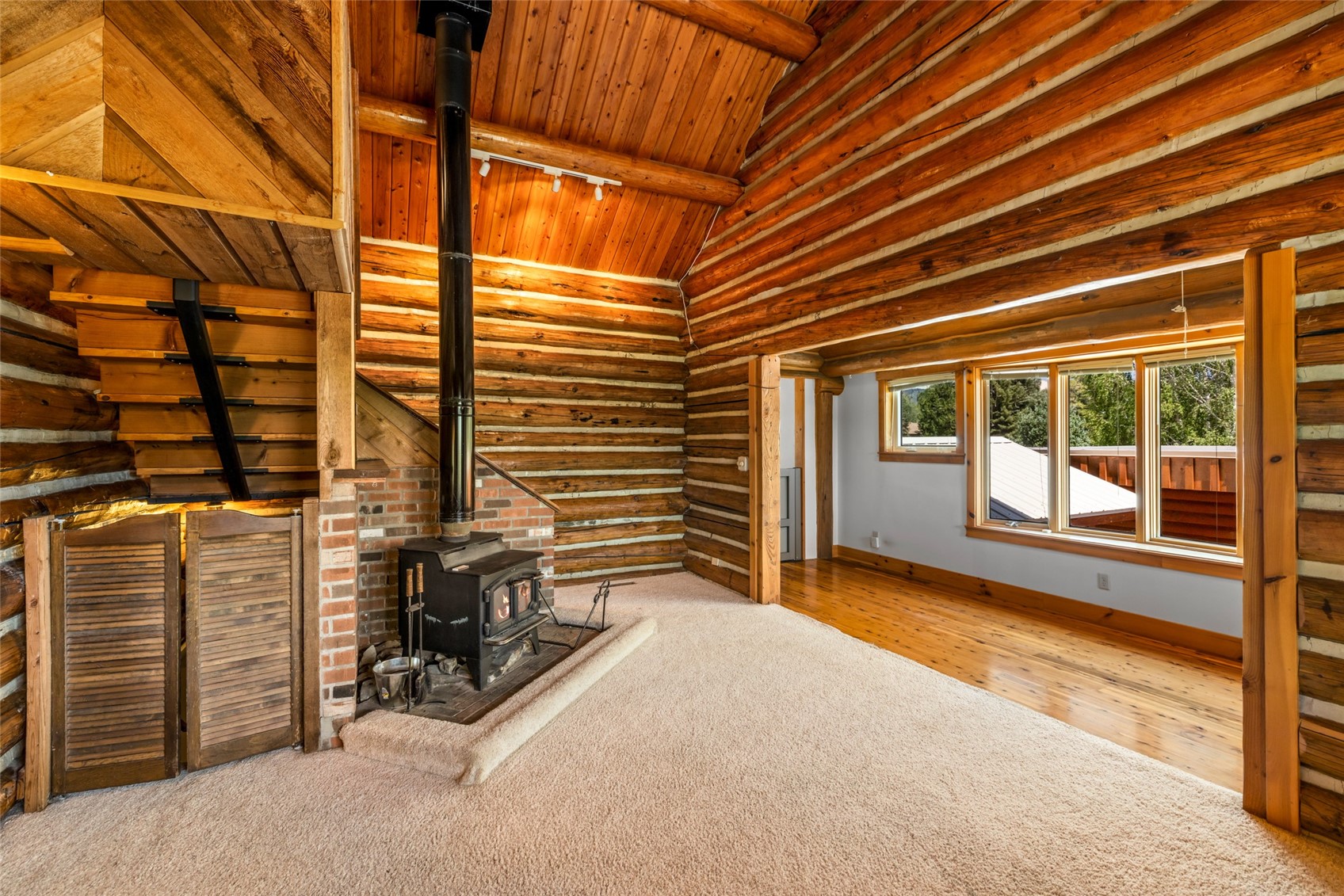 40546 Steamboat Drive Property Photo 8