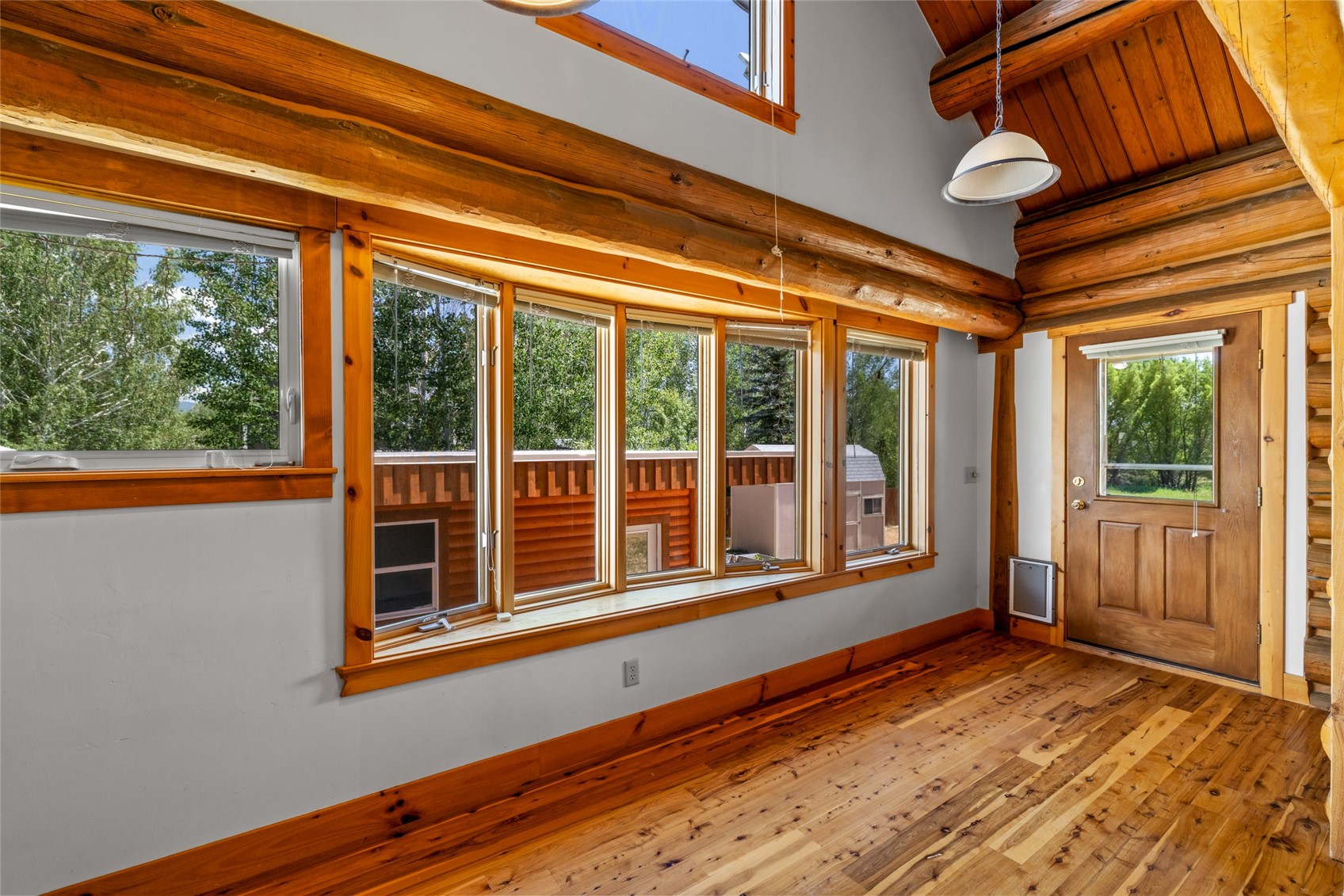 40546 Steamboat Drive Property Photo 11