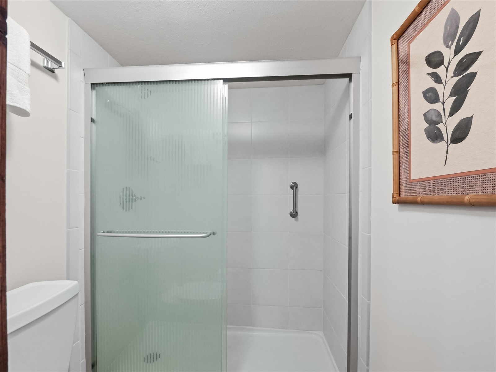176 E La Bonte Street 101 Property Photo 27