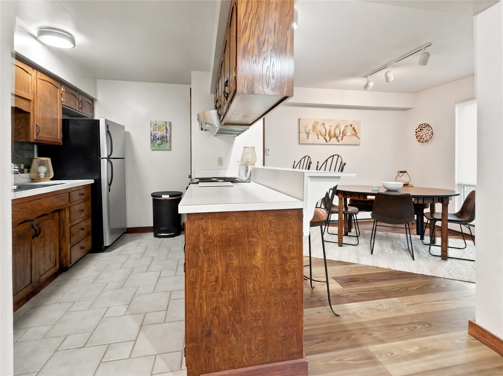 176 E La Bonte Street 101 Property Photo 44