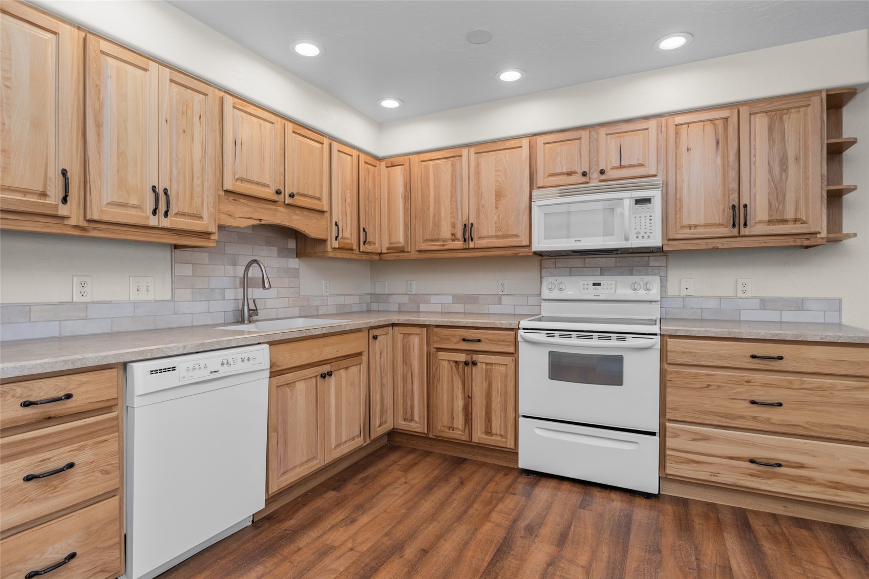 23015 Schussmark Trail C Property Photo 5