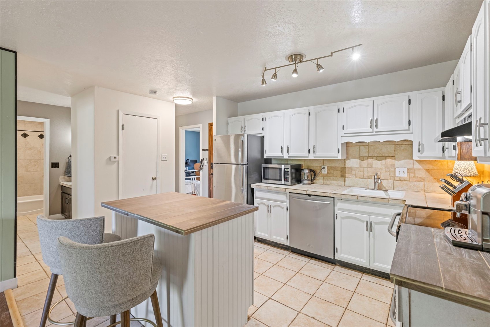 505 Straight Creek Drive 302 Property Photo 8