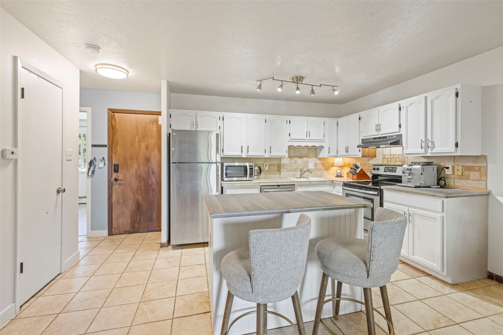 505 Straight Creek Drive 302 Property Photo 10
