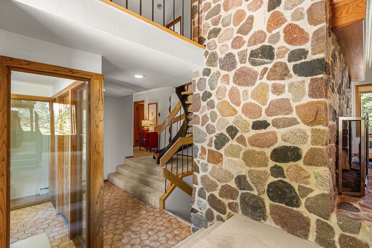2260 Keystone Ranch Road Property Photo 10