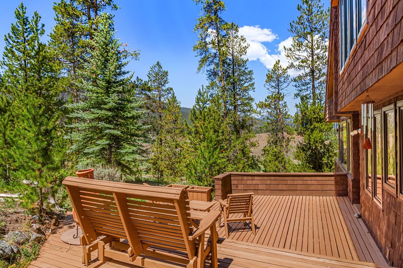 2260 Keystone Ranch Road Property Photo 14