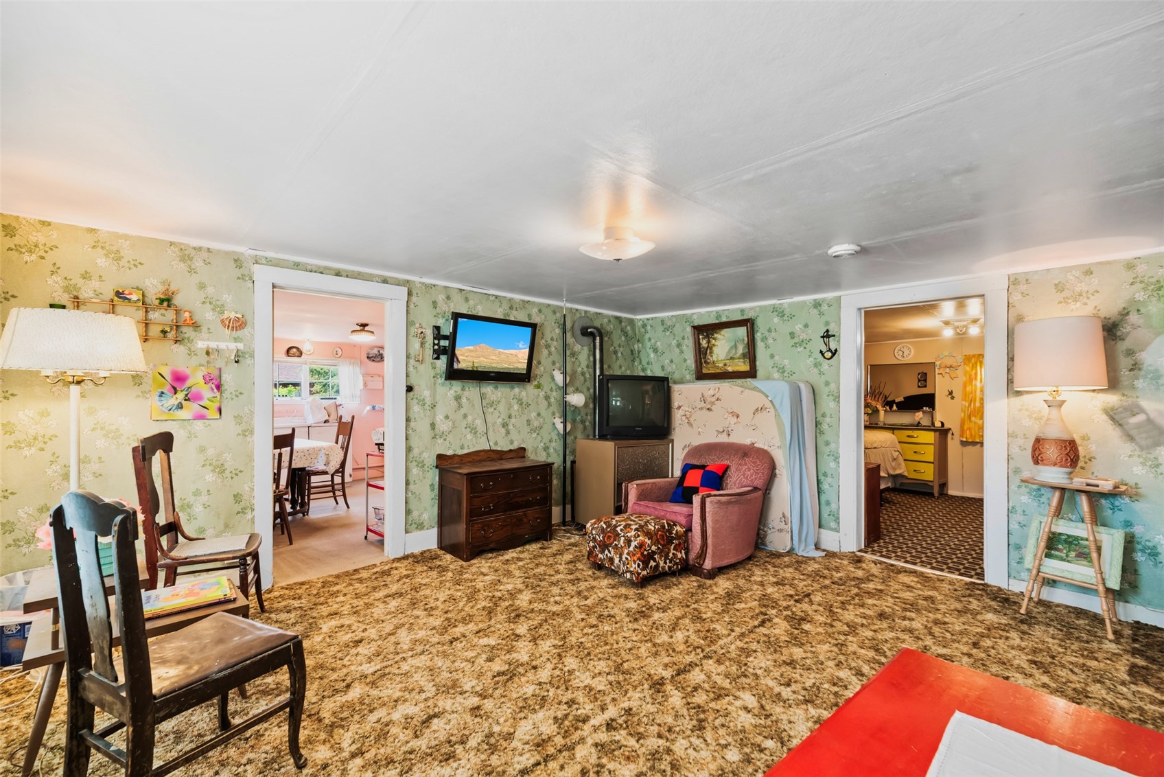 137 N Pine Street Property Photo 5