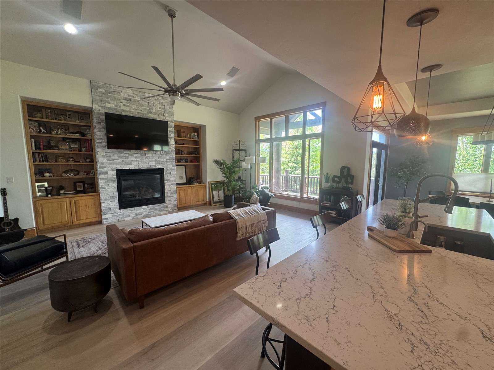60 Shane Court Property Photo 3
