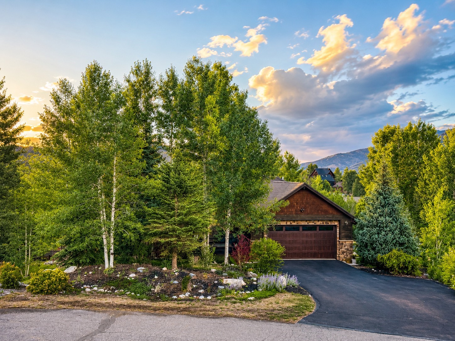 60 Shane Court Property Photo 4