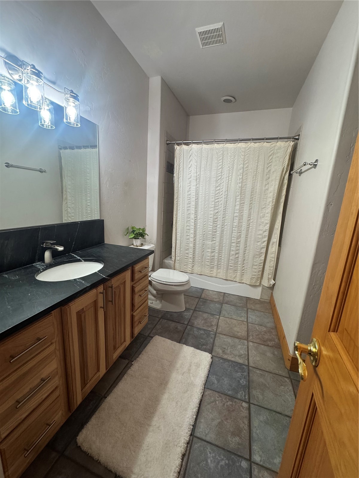 60 Shane Court Property Photo 30