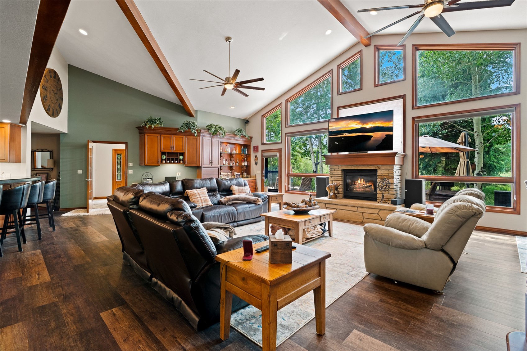 56 Riverside Drive Property Photo 8