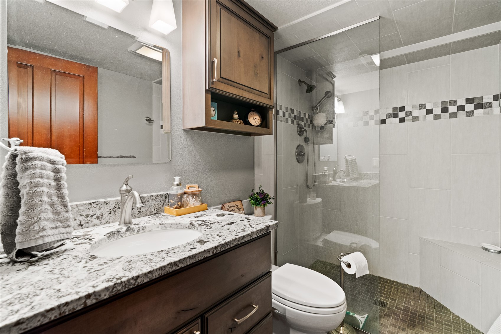 56 Riverside Drive Property Photo 31