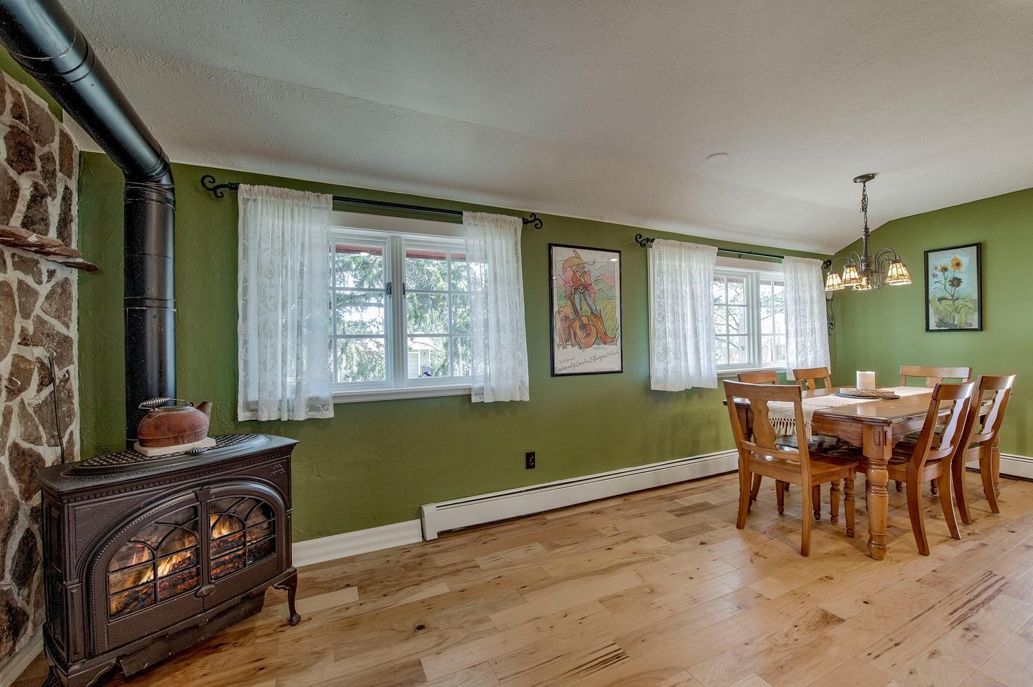 601 Bogue Street Property Photo 10