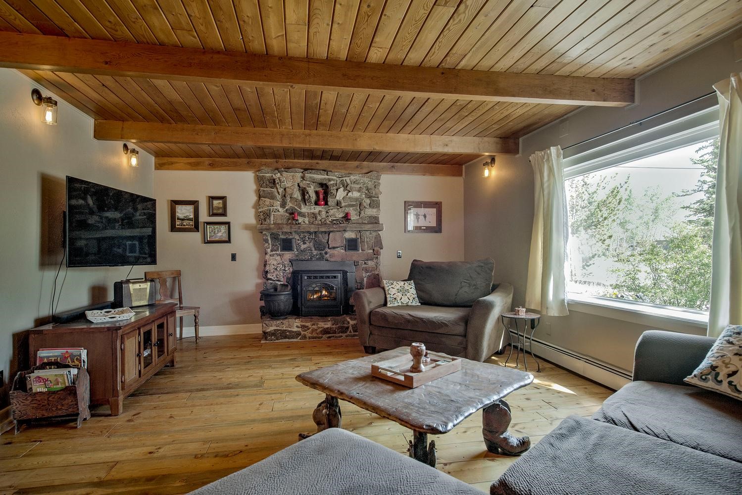 601 Bogue Street Property Photo 16