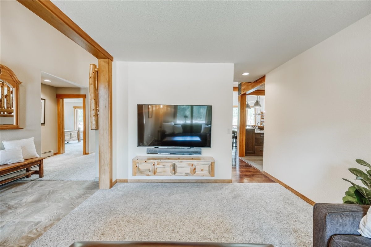27 Montane Court Property Photo 10