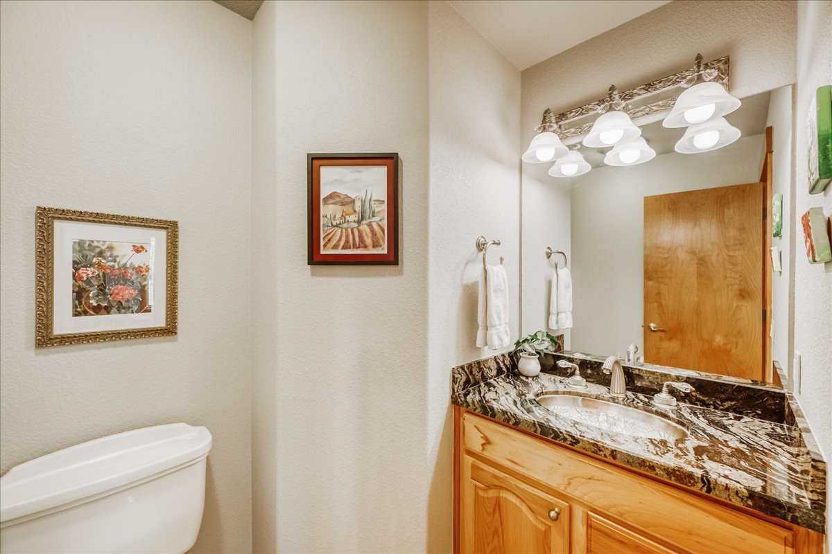 27 Montane Court Property Photo 11