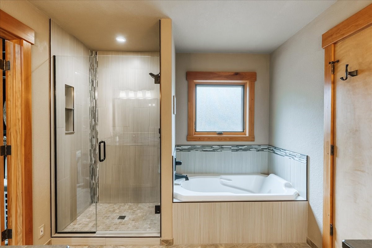 27 Montane Court Property Photo 23