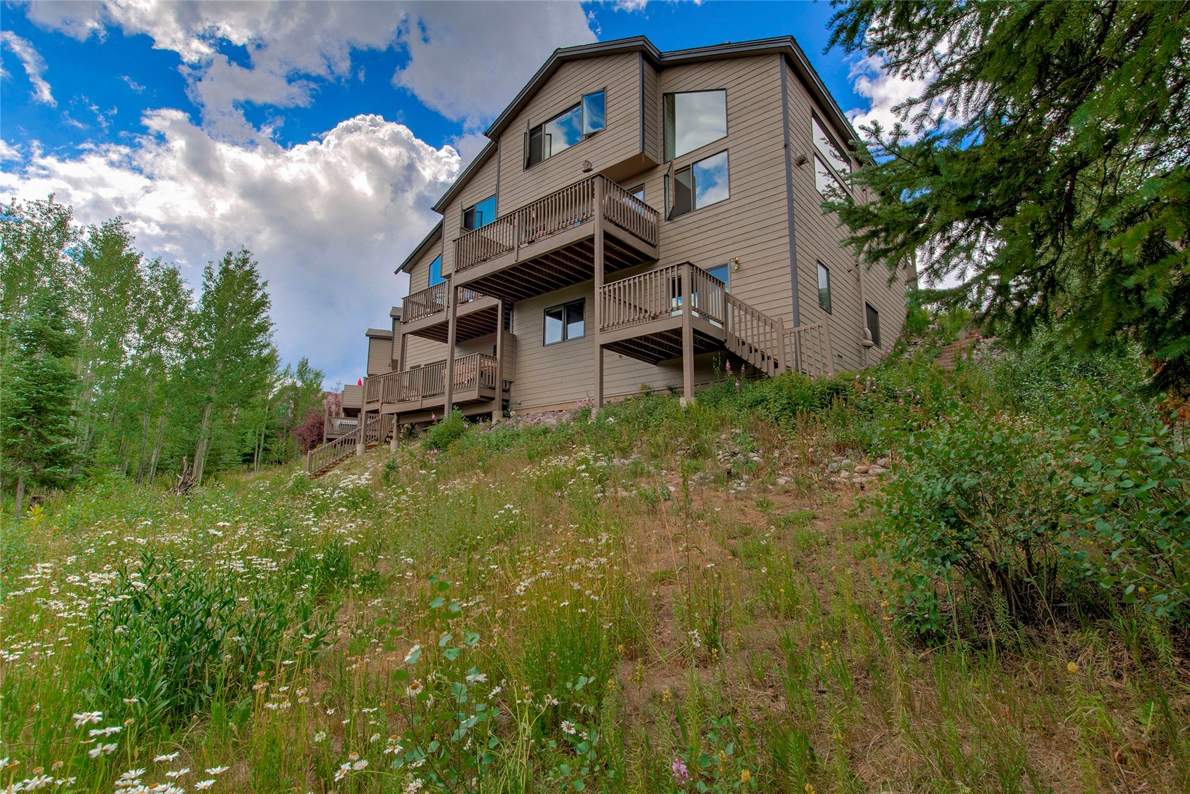 61 Bashore Court Property Photo 1