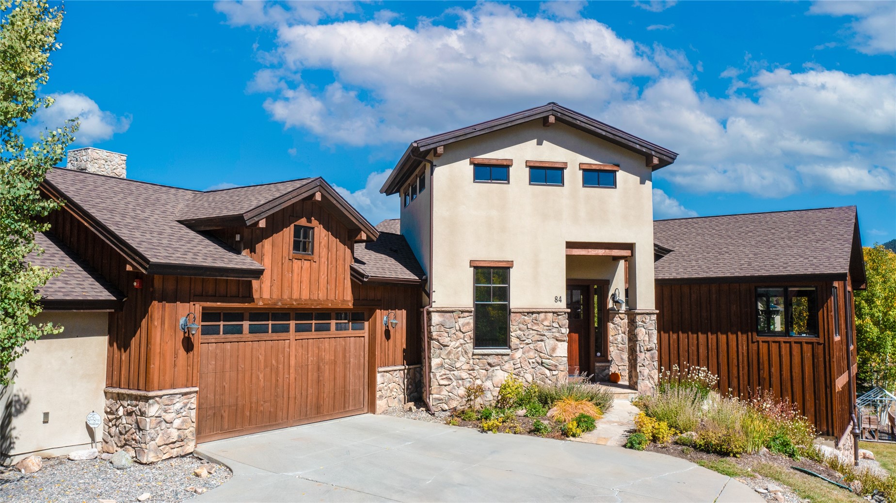 84 Snow Peak Court Property Photo 1
