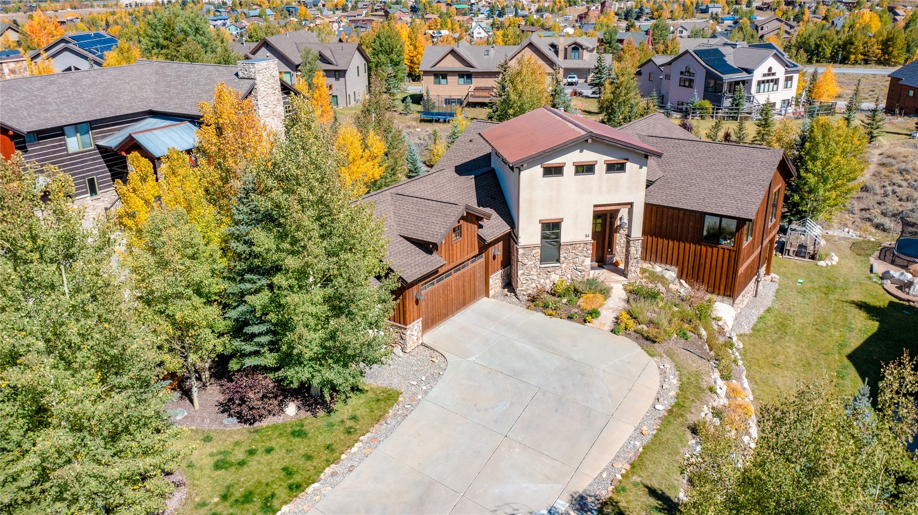84 Snow Peak Court Property Photo 3