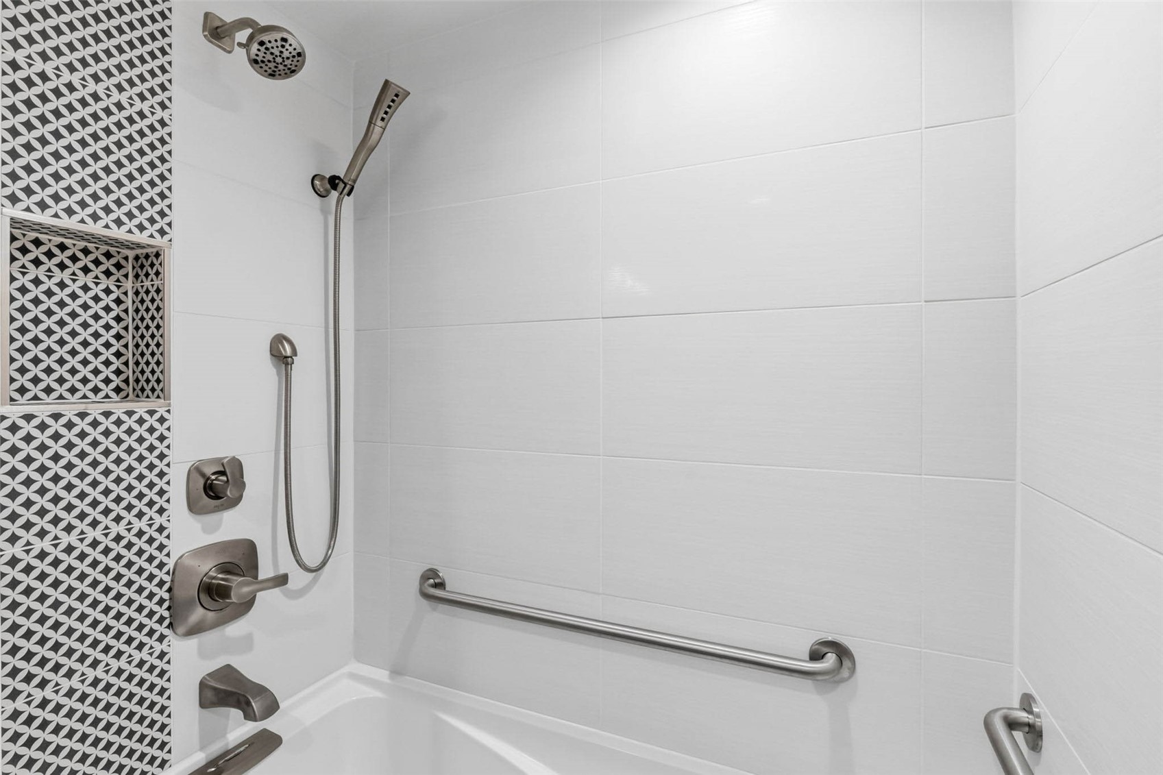 57 Copper Circle 101 Property Photo 27