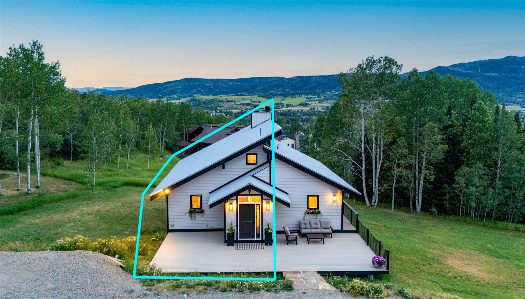 2677 Alpenglow Way Property Photo 2
