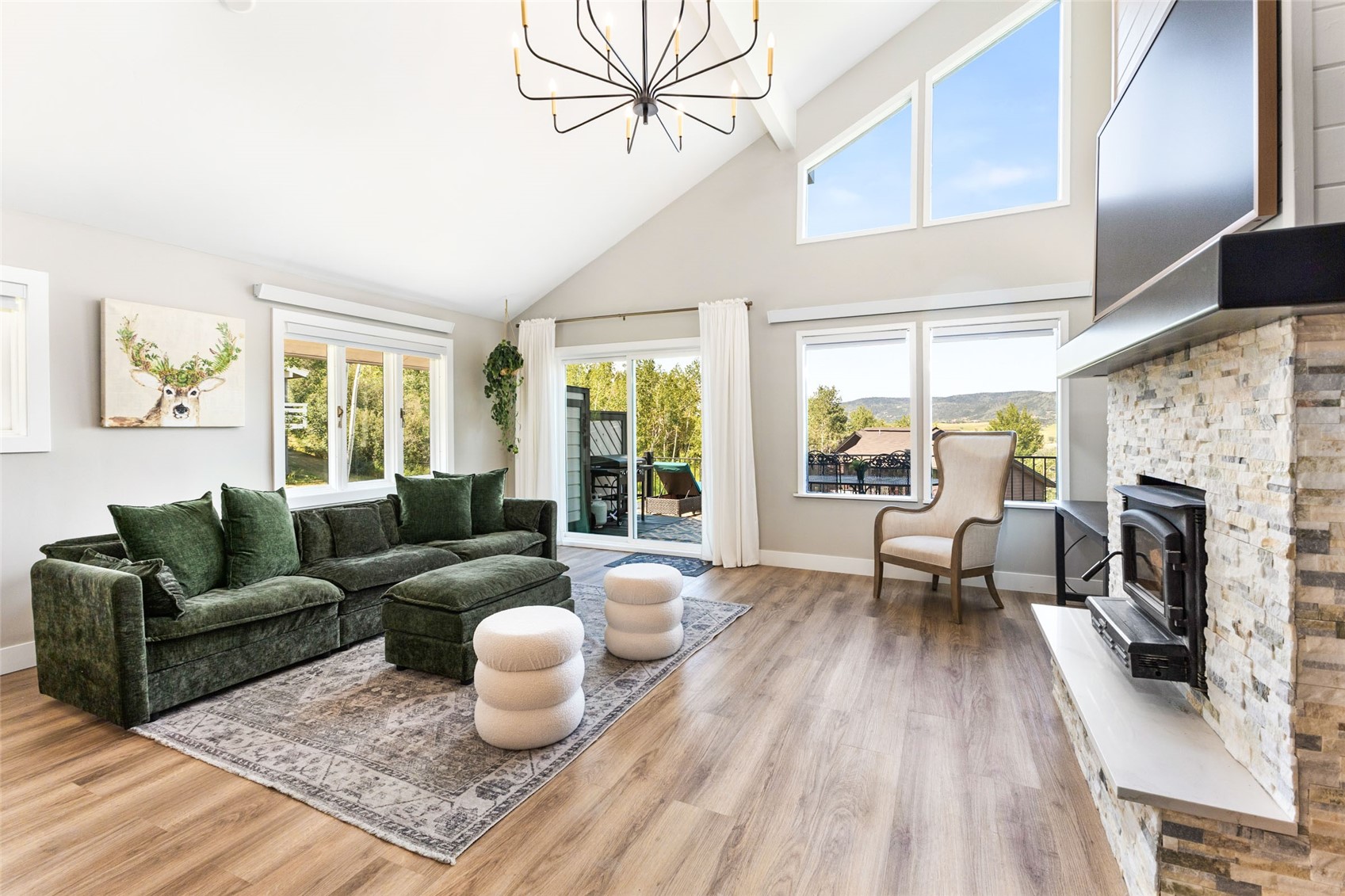 2677 Alpenglow Way Property Photo 4