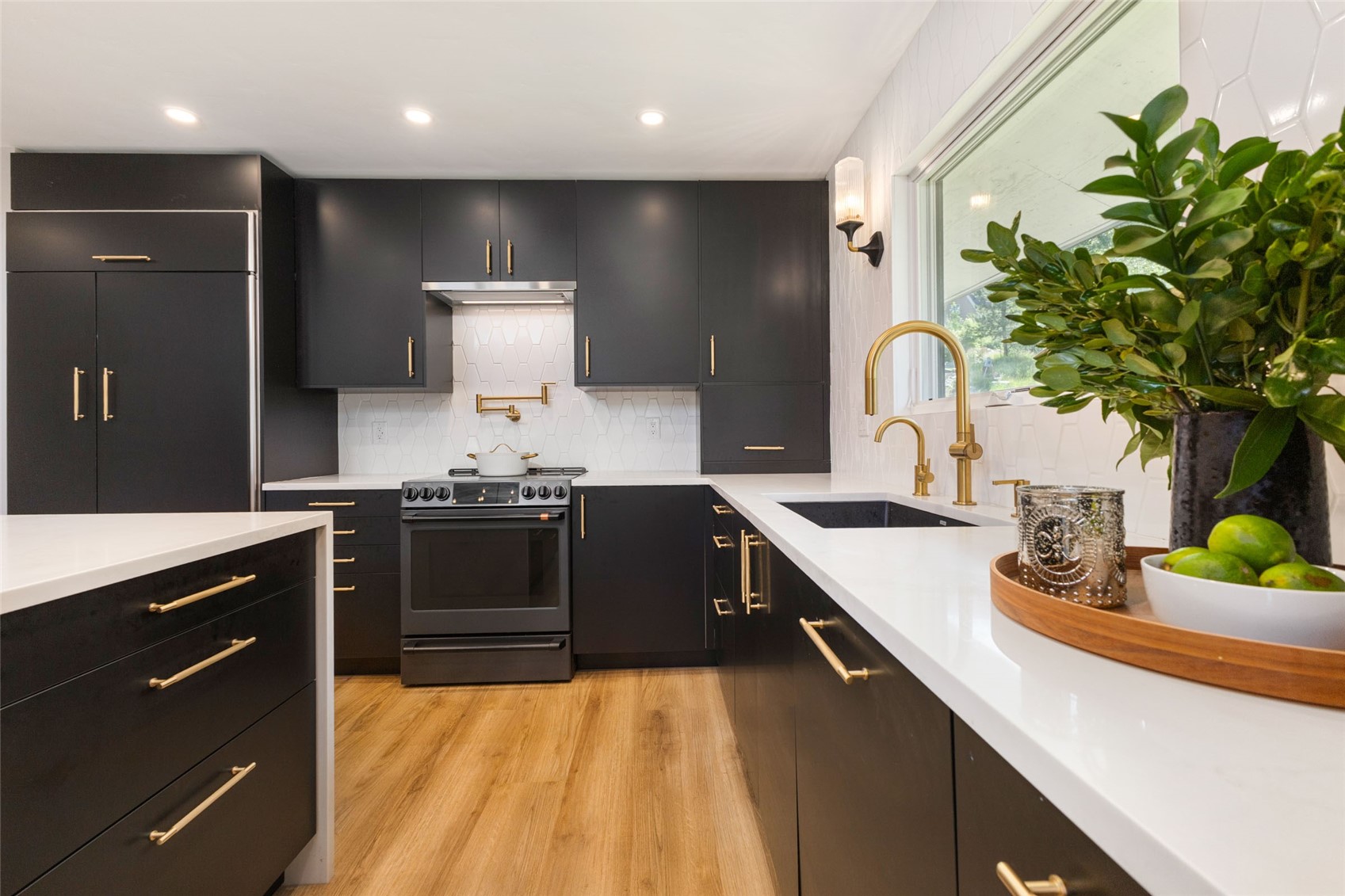 2677 Alpenglow Way Property Photo 8