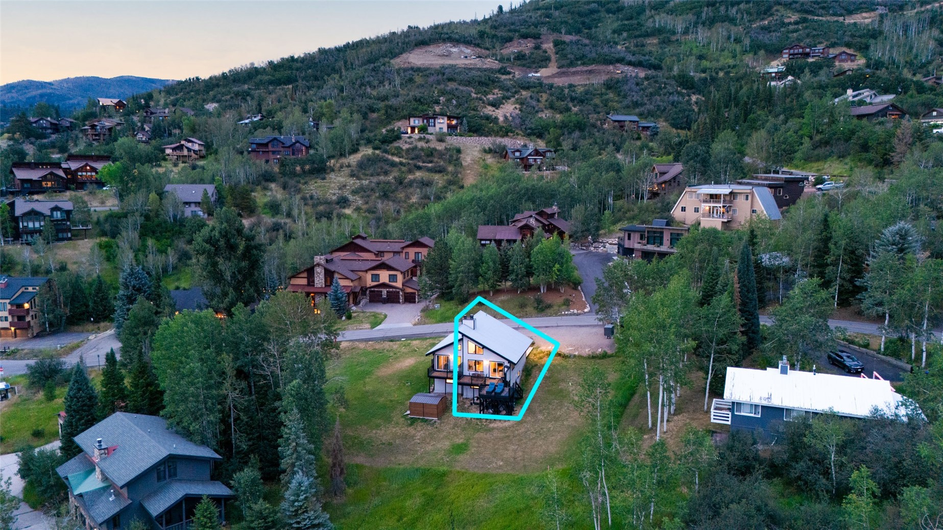 2677 Alpenglow Way Property Photo 36