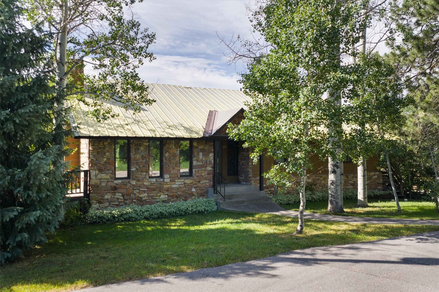 751 Princeton AVENUE