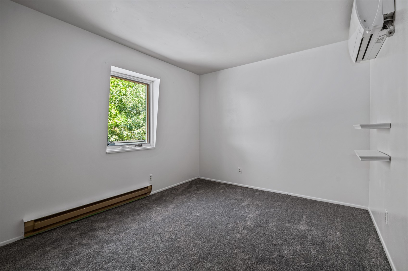 29 Valverdant Circle Property Photo 13