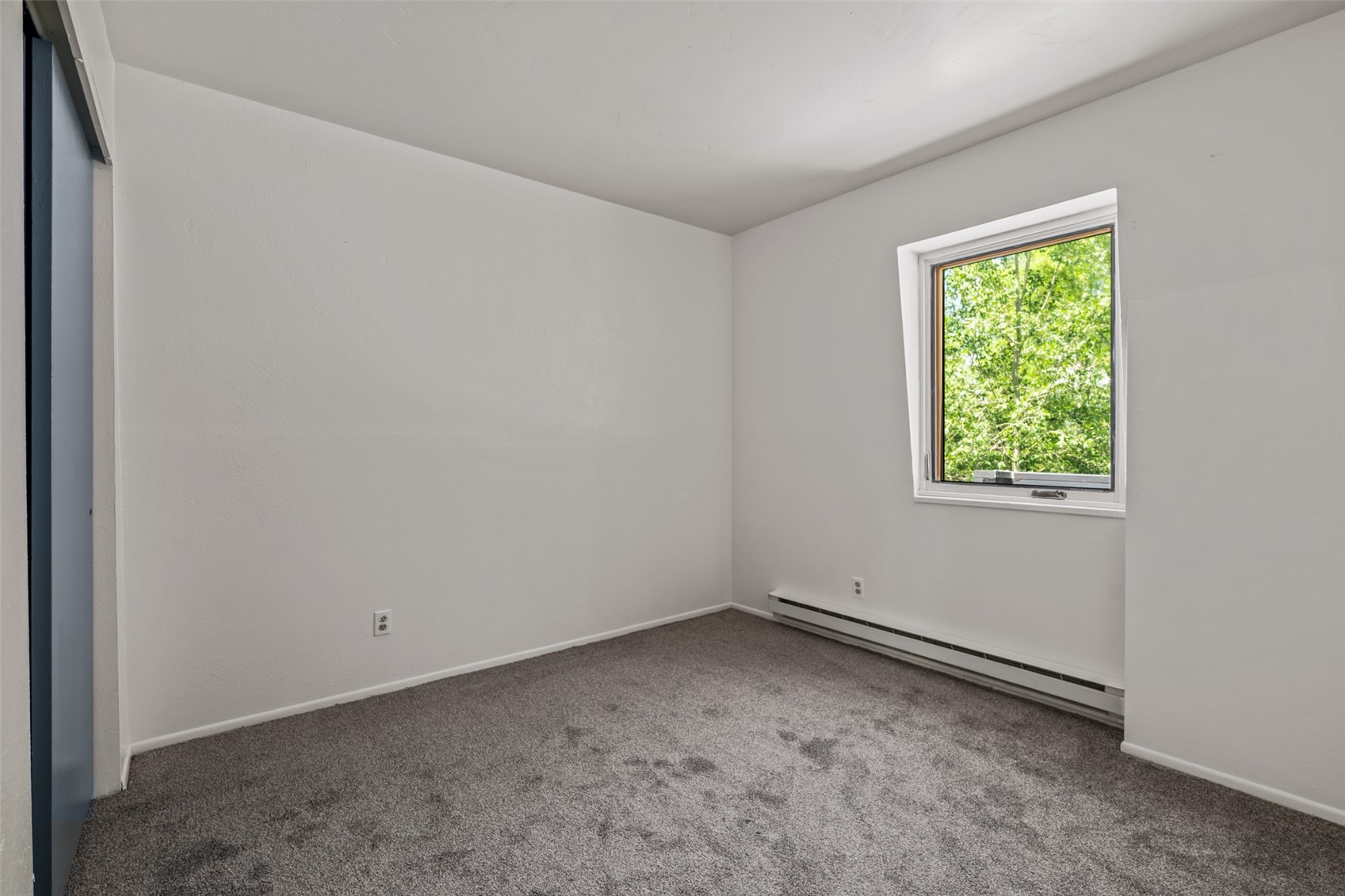 29 Valverdant Circle Property Photo 14