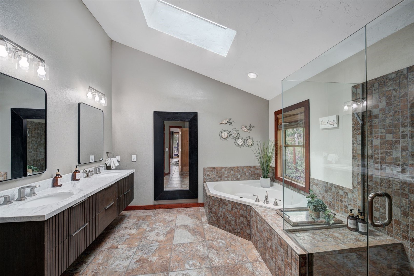 651 Lamb Mountain Road Property Photo 12