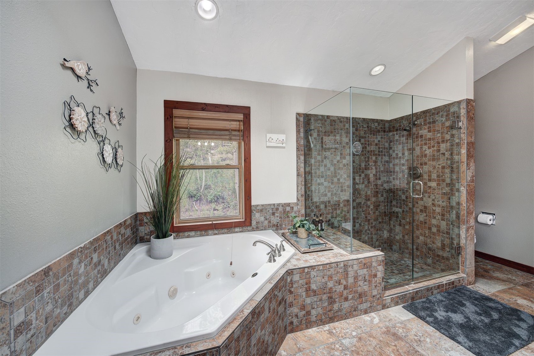 651 Lamb Mountain Road Property Photo 13
