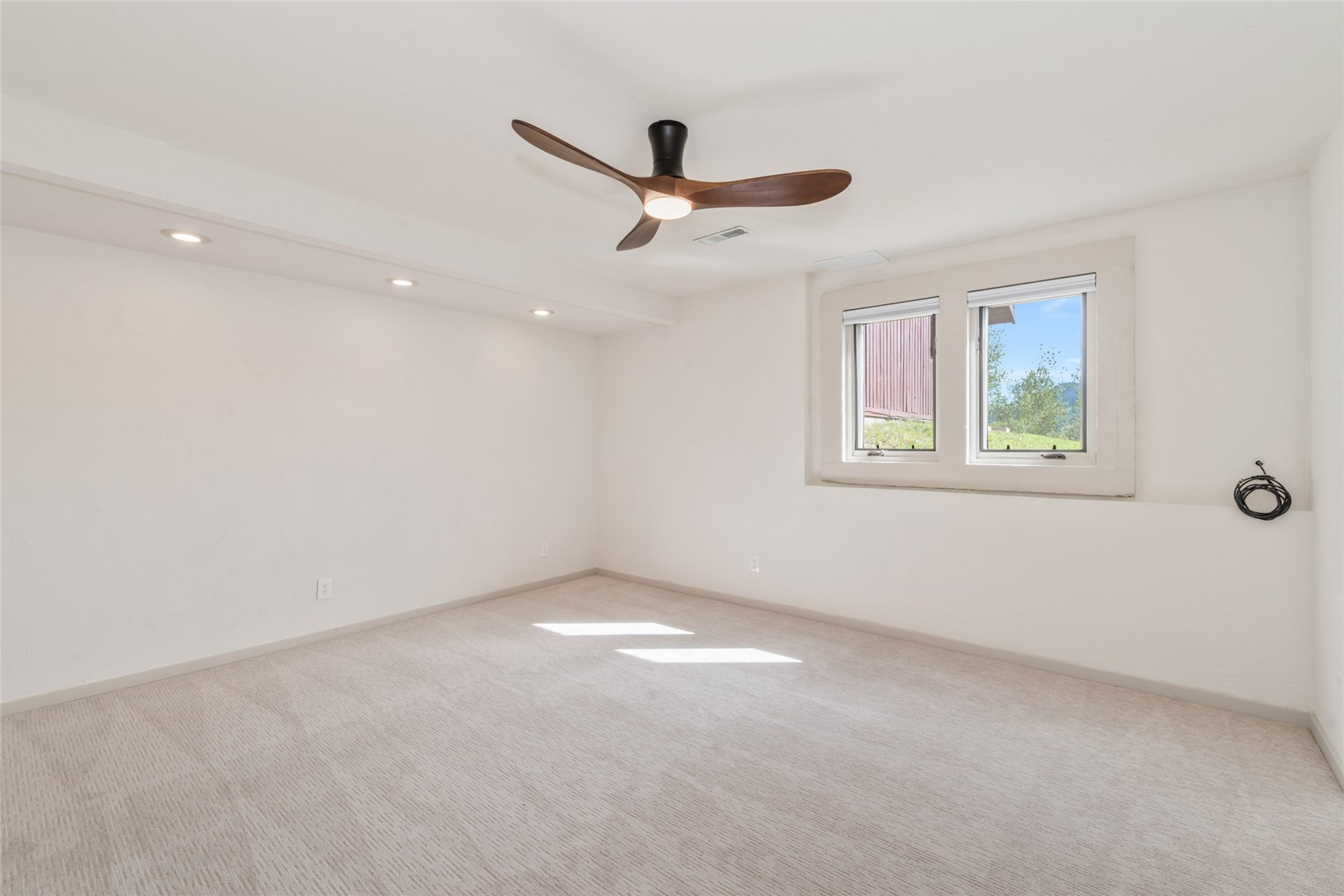 494 Tamarack Drive Property Photo 23
