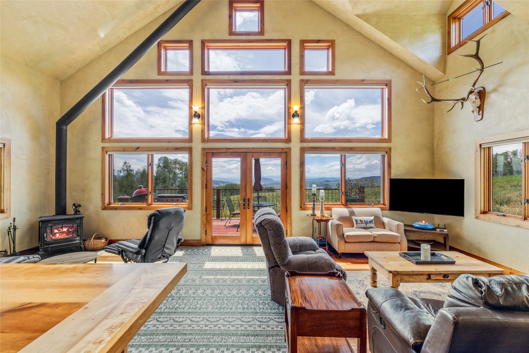 26260 Beaver Canyon Drive Property Photo 4