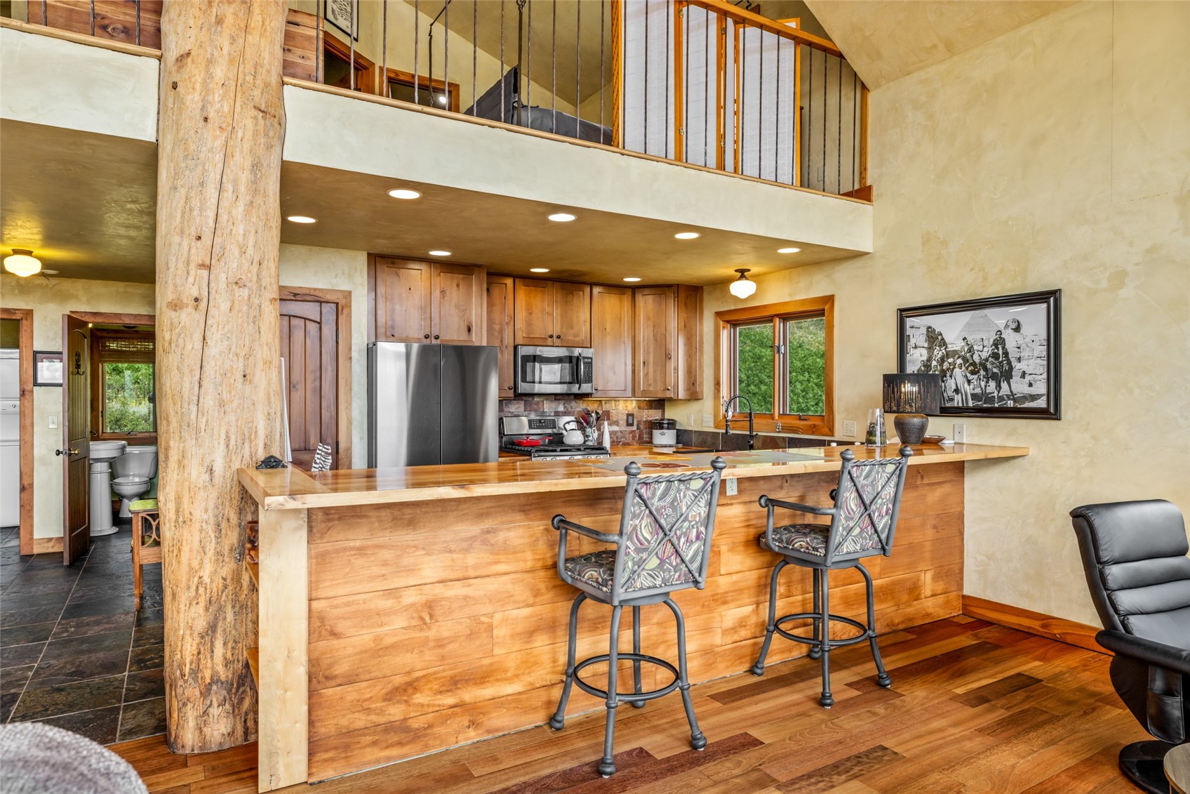 26260 Beaver Canyon Drive Property Photo 5