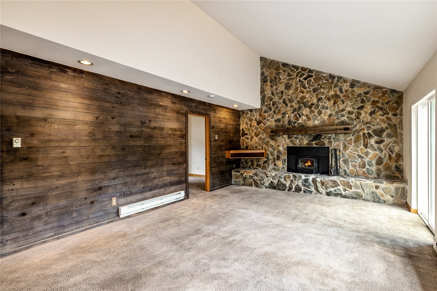17 Blue Grouse Trail Property Photo 12