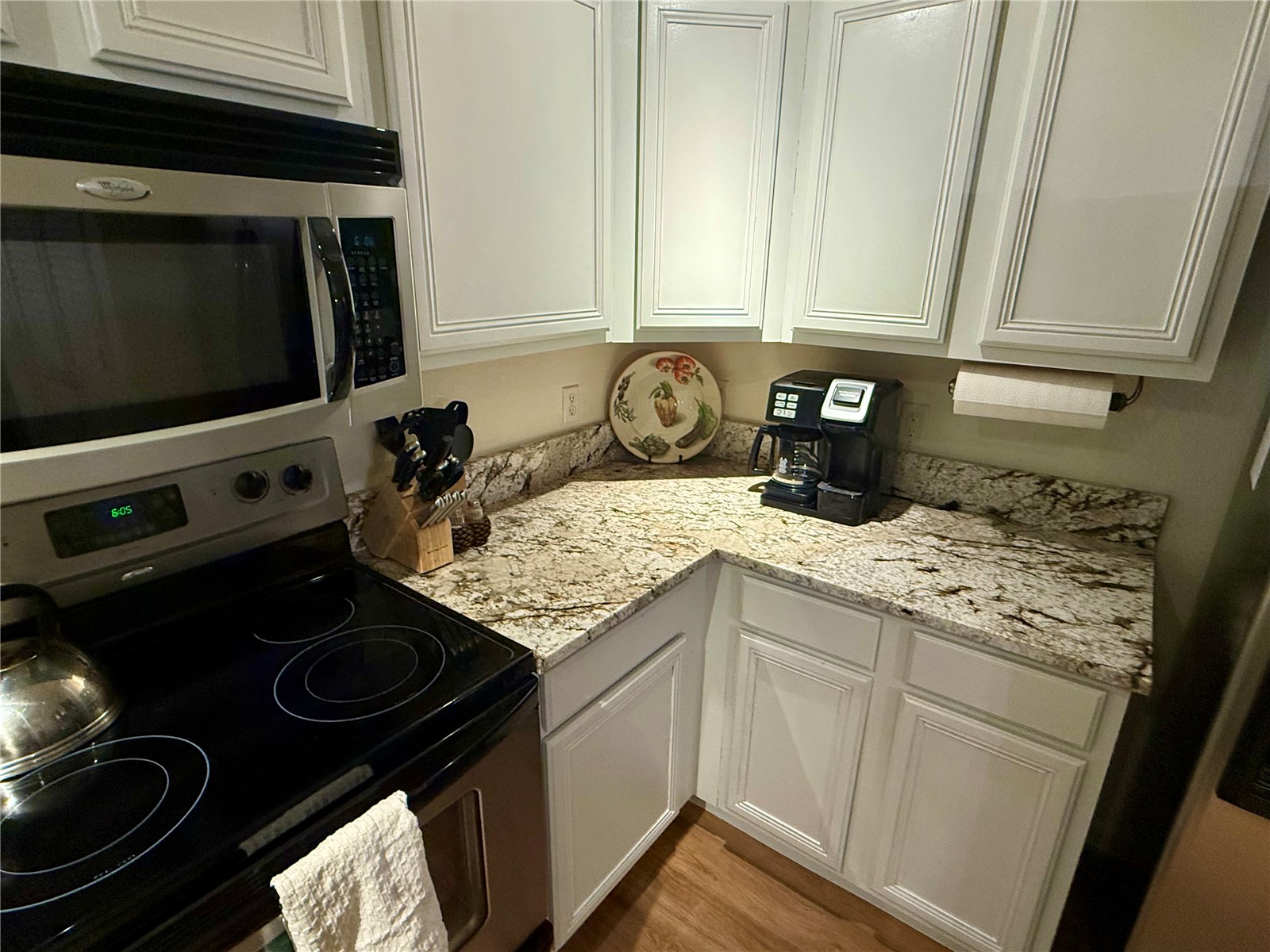 1454 Morgan Court 1601 Property Photo 4