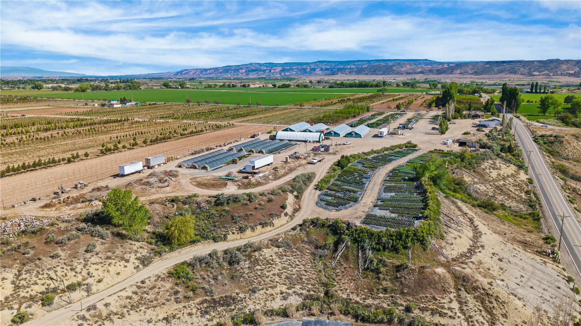 1702 10 Road Property Photo 31