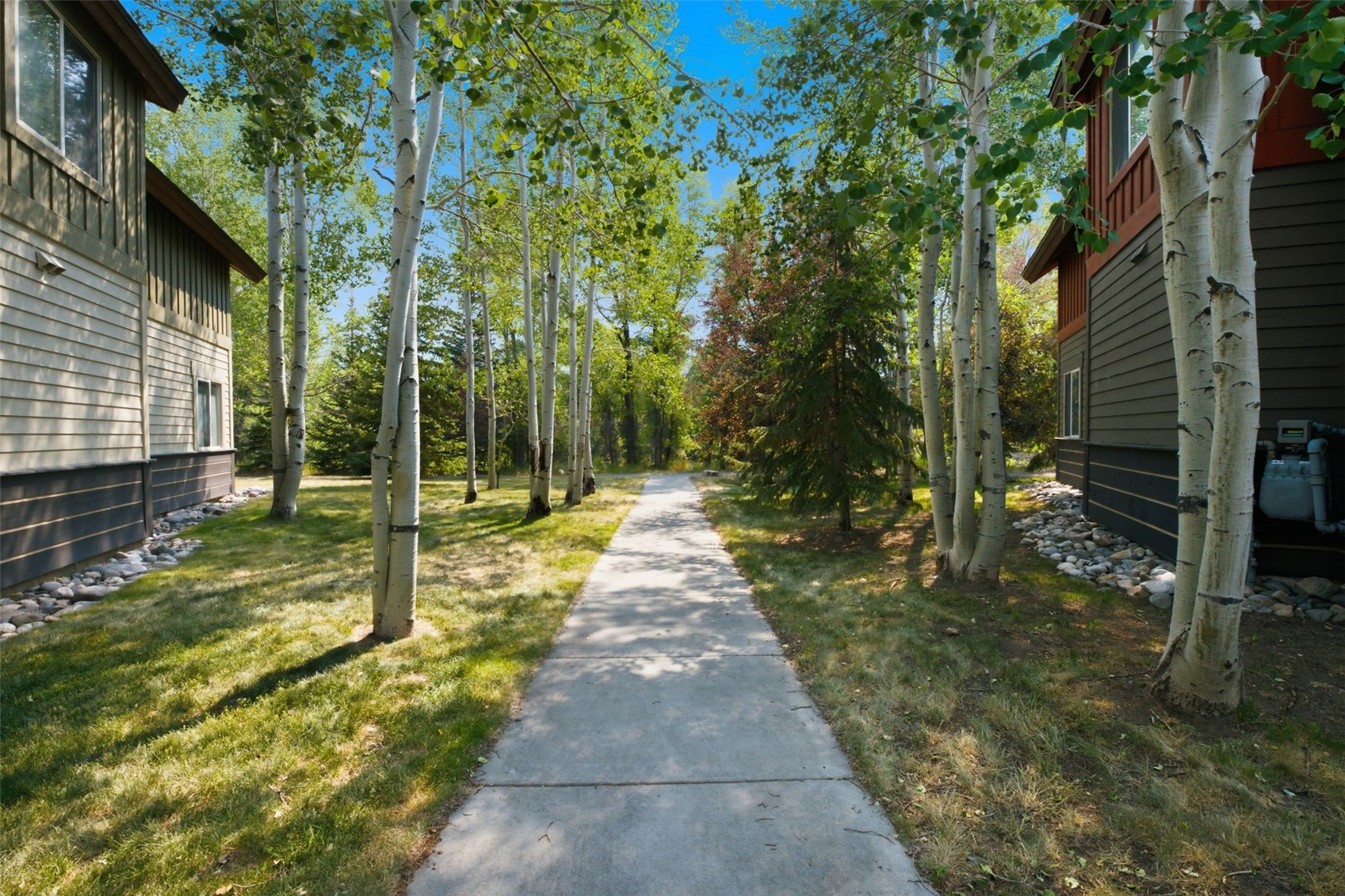 844 Blue River Parkway B1 Property Photo 30