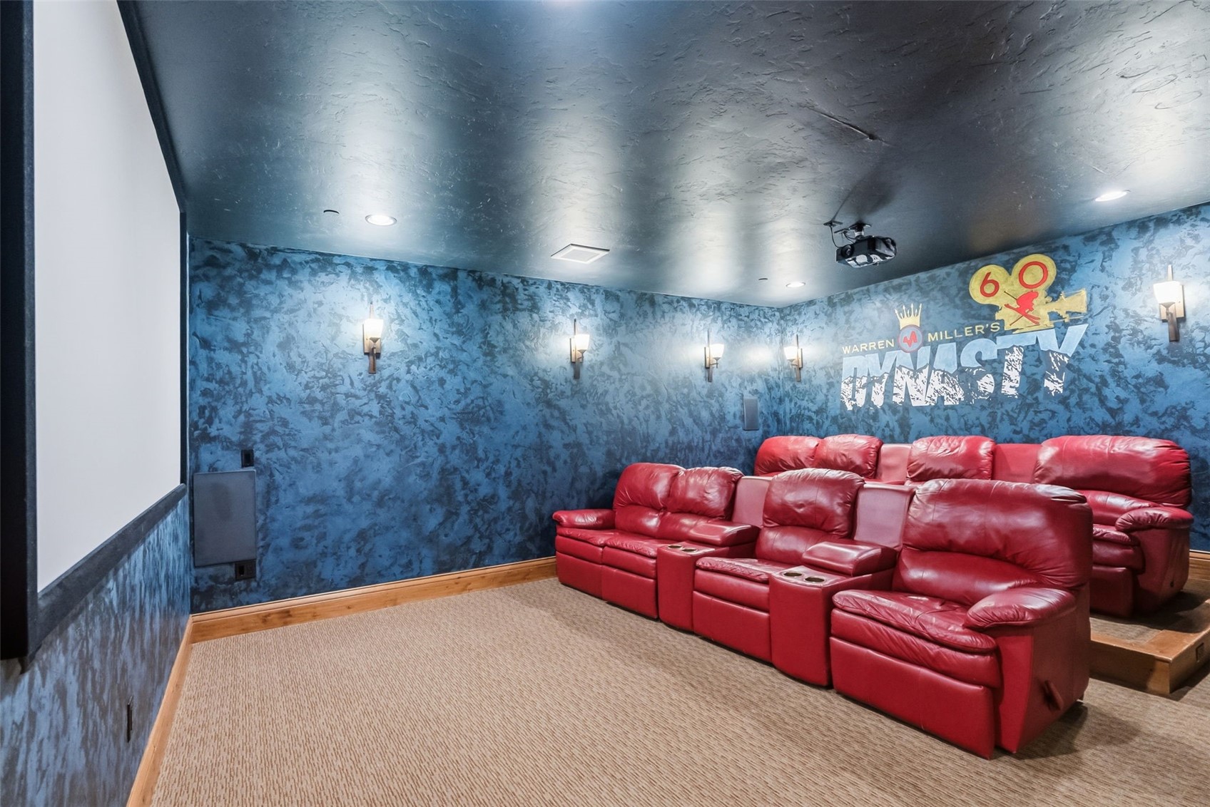 560 Beeler Place Property Photo 38