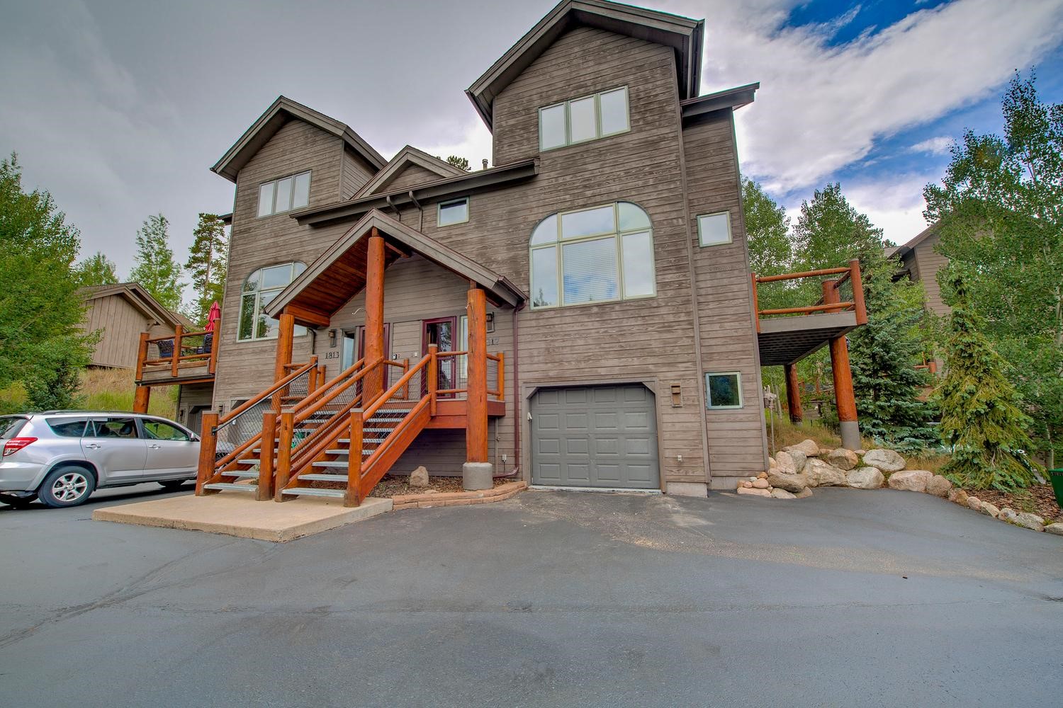 1817 Stellar Drive 1817 Property Photo 1