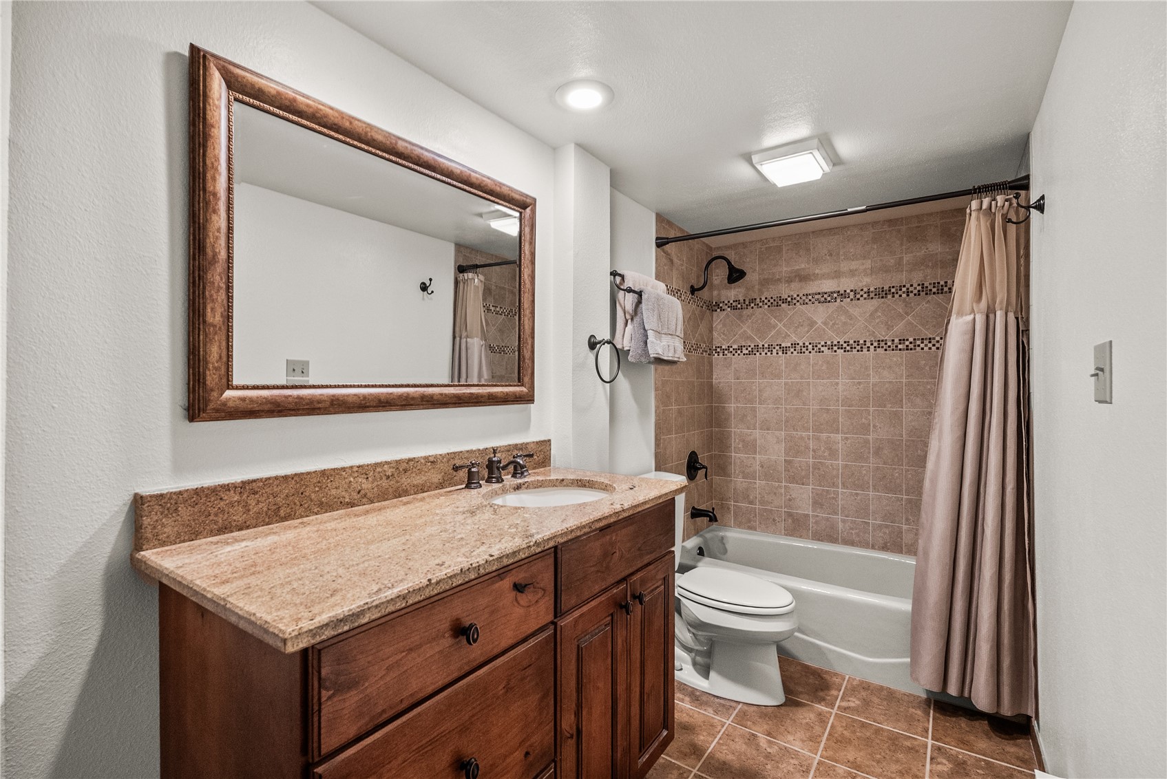 601 Galena Street A Property Photo 16