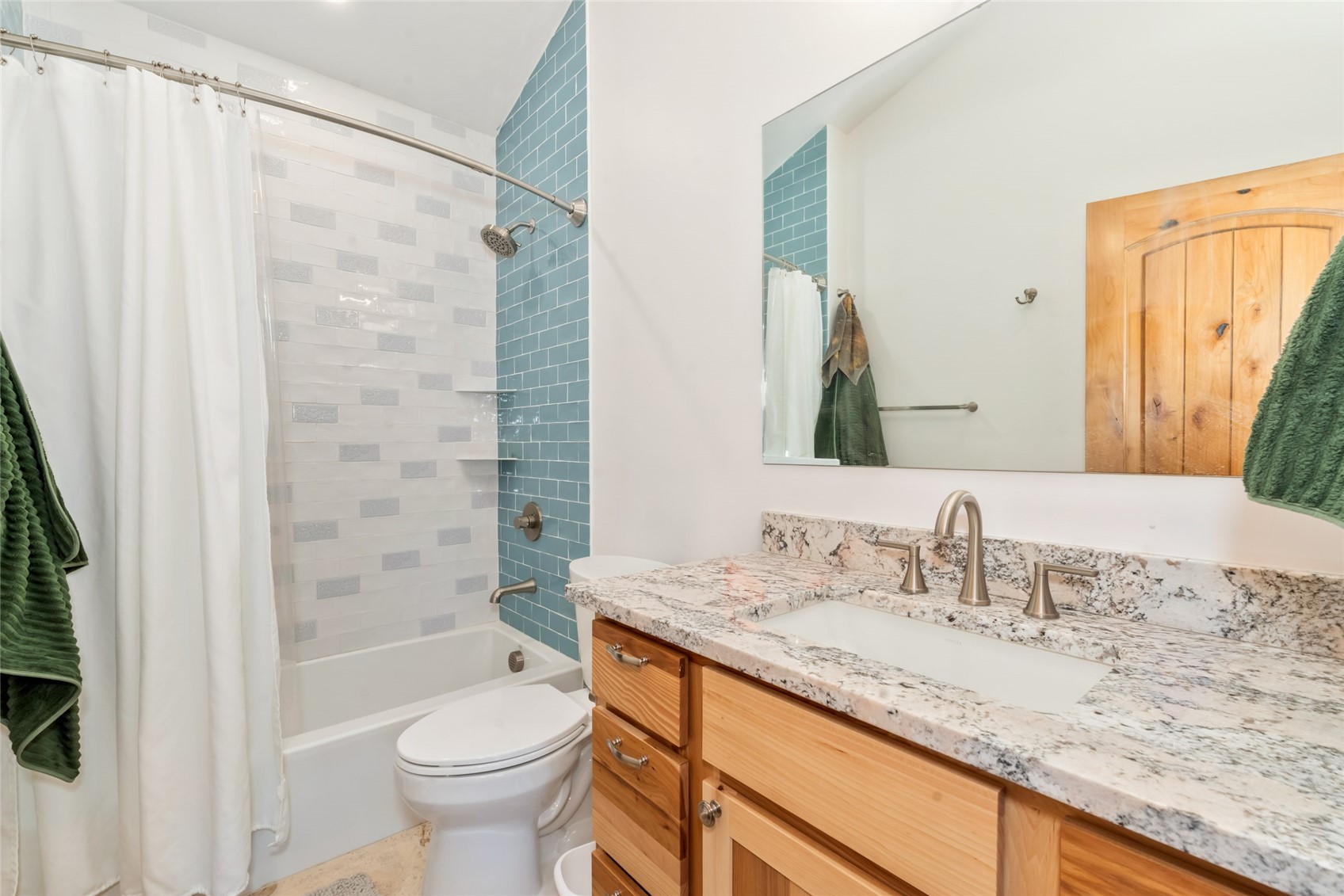 38980 Main Street Property Photo 28
