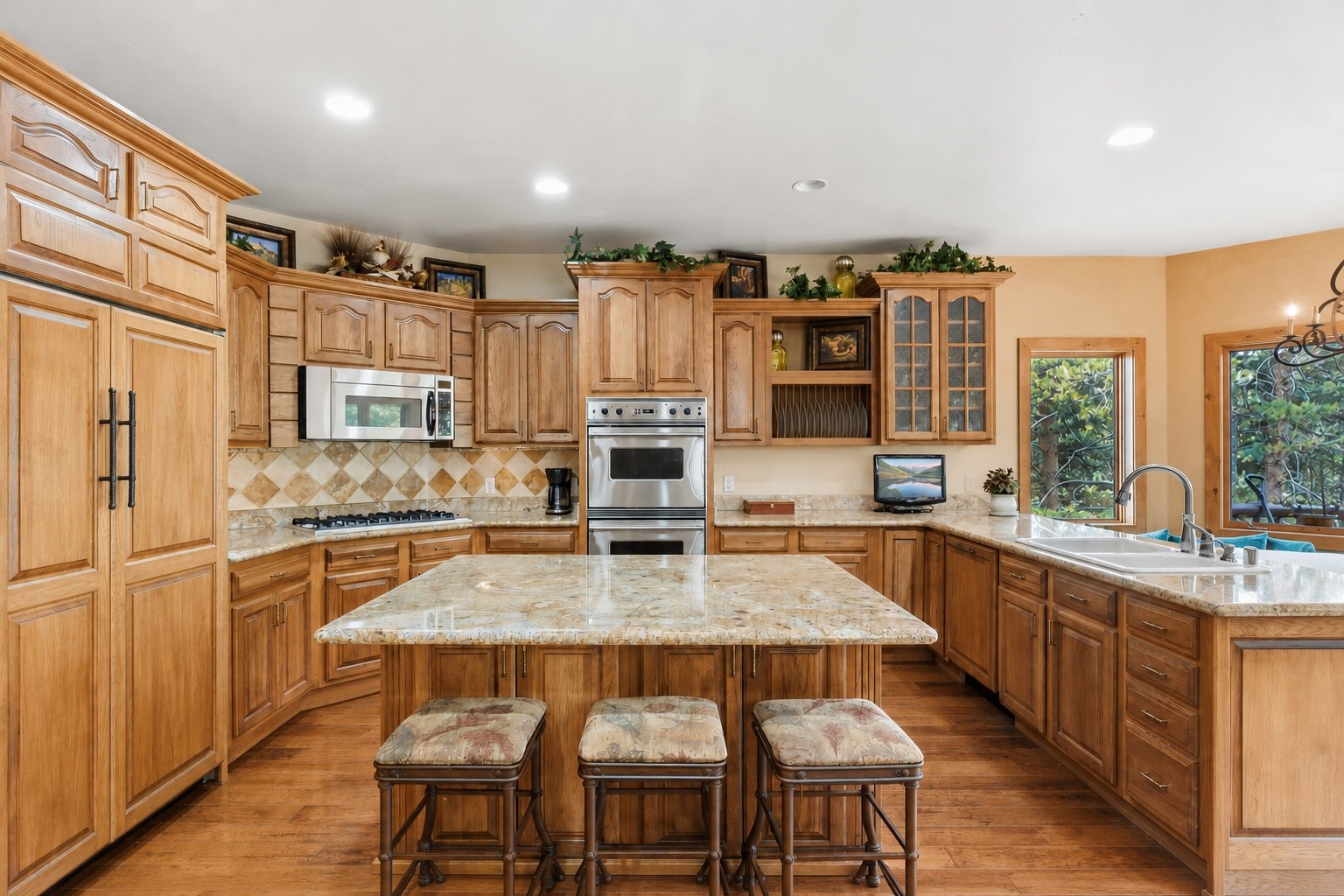 95 Riverwood Drive Property Photo 11