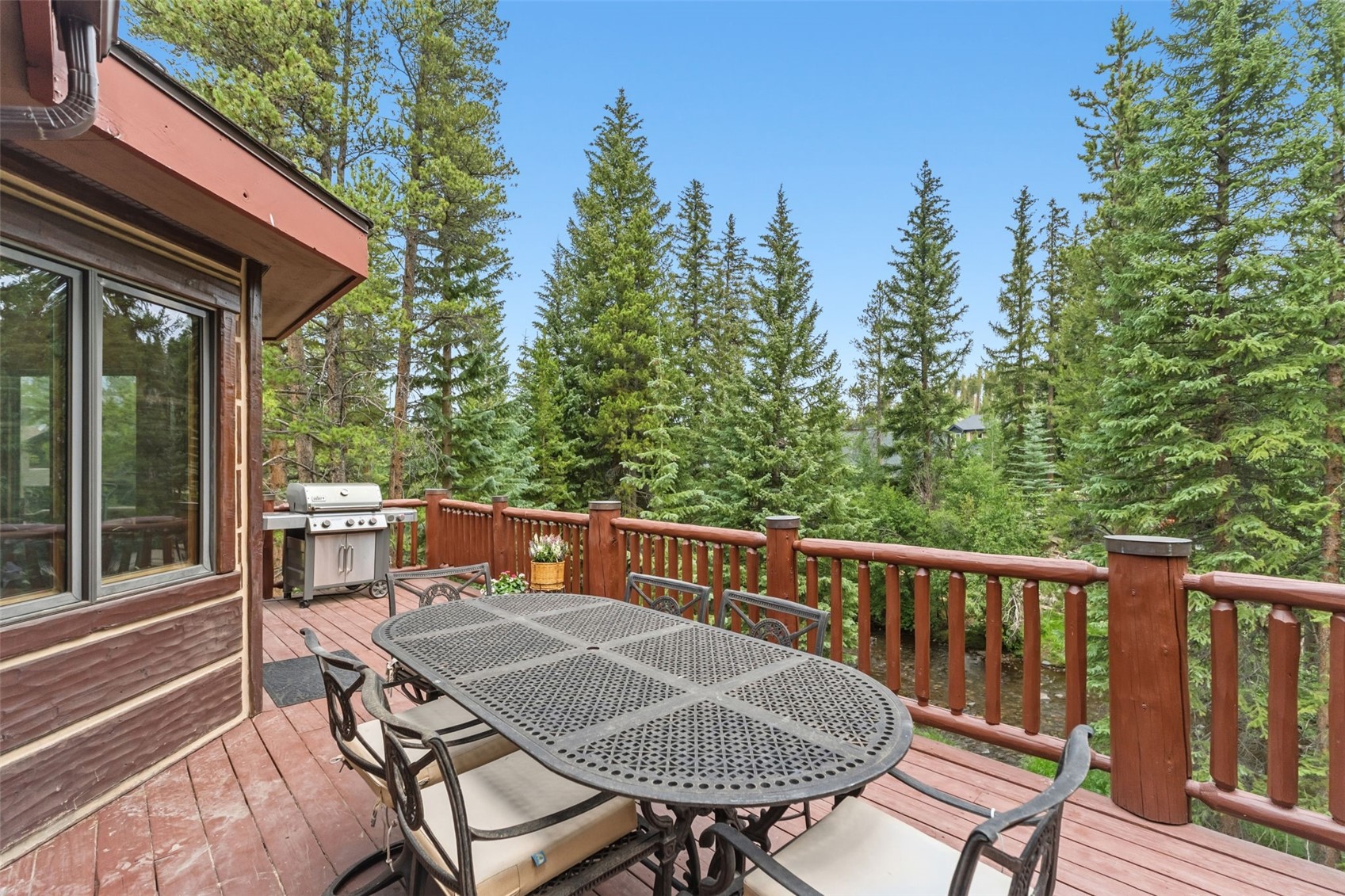 95 Riverwood Drive Property Photo 18